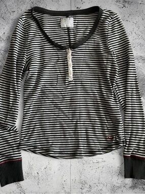 Abercrombie & Fitch Black and White Striped Long-Sleeve Henley